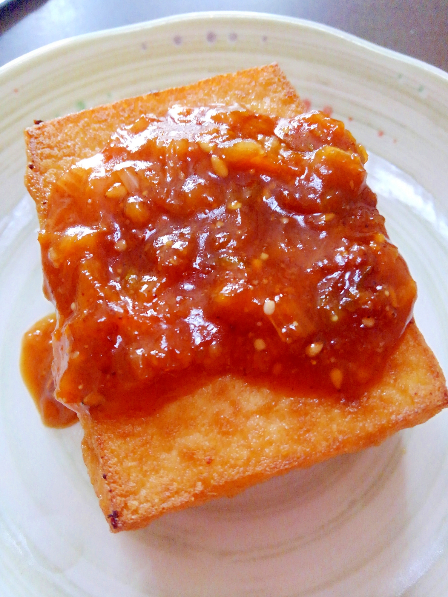 チーズ入りのネギ味噌で食べる厚揚げ