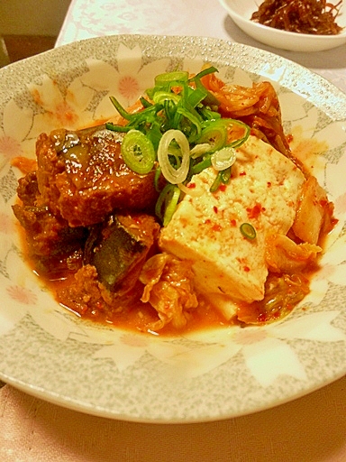 味付けなしの手抜き料理、さば味噌煮缶のキムチ豆腐