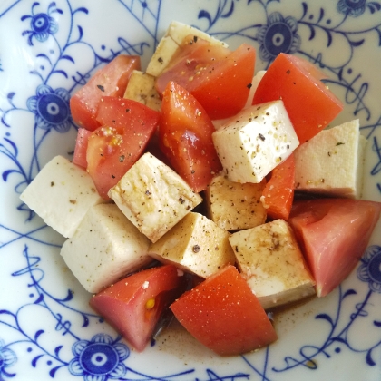 豆腐、トマト、バルサミコ酢がよく合いますね♪ヘルシーで素敵なレシピなので、また作りたいです(^^)