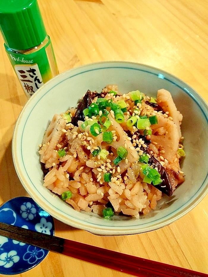 ホタルイカとレンコンの山椒たき込みご飯＊片手鍋で