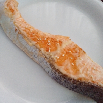 鮭のごまマヨネーズ焼き