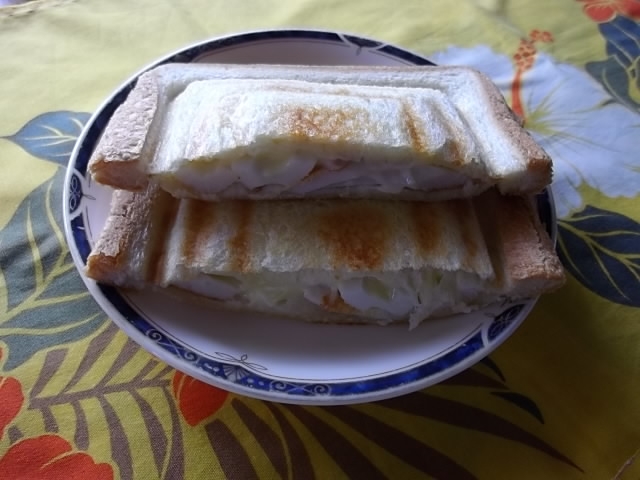 ちくわ＆チーズ＆マヨのホットサンド