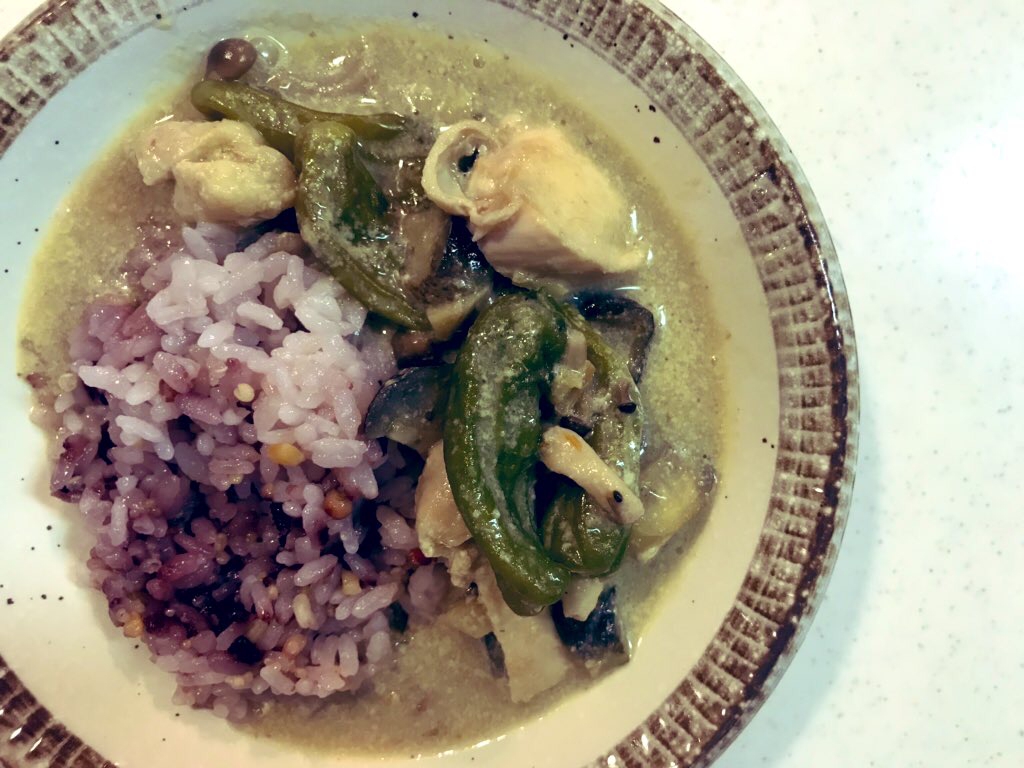 豆乳で!ヘルシーなのに濃厚でうまいグリーンカレー