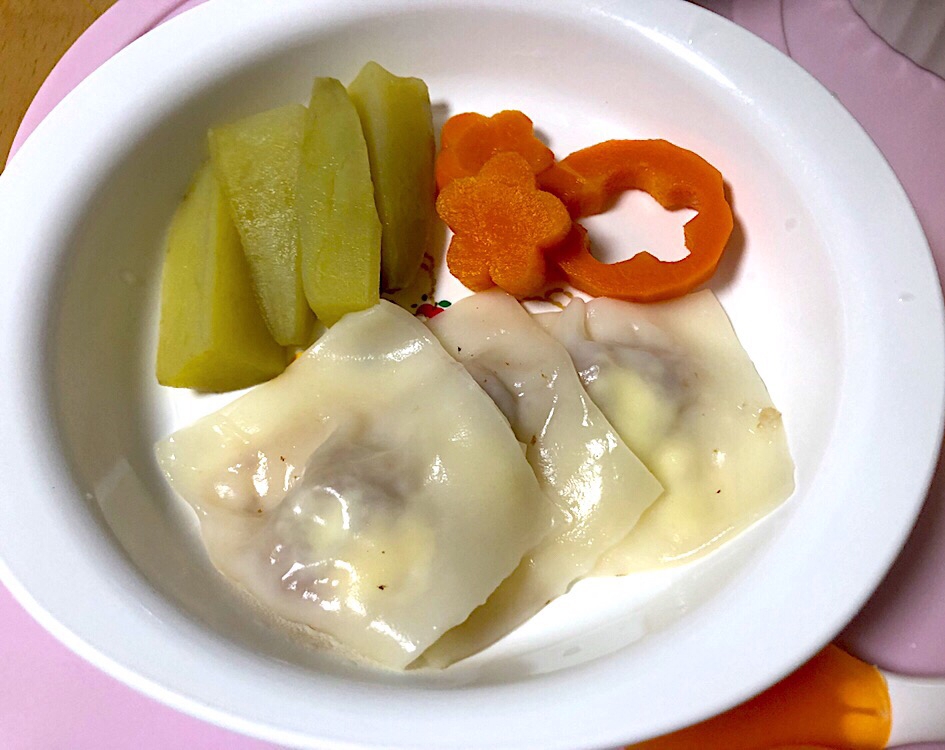 離乳食後期 手づかみ食 なんちゃってラビオリ レシピ 作り方 By みきのキッチン 楽天レシピ 離乳食後期 手づかみ食 なんちゃってラビオリ レシピ 作り方 By みきのキッチン 楽天レシピ