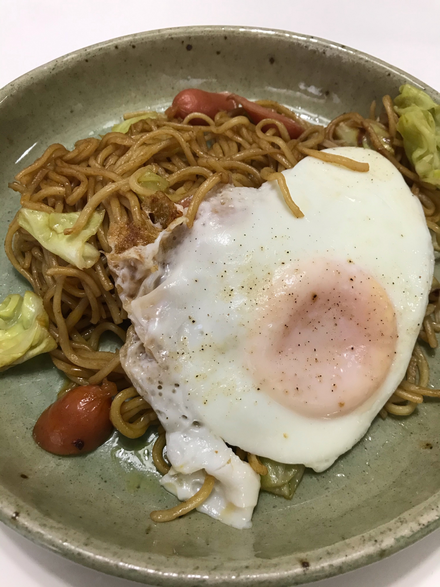 焼きそば☆目玉焼きのせ