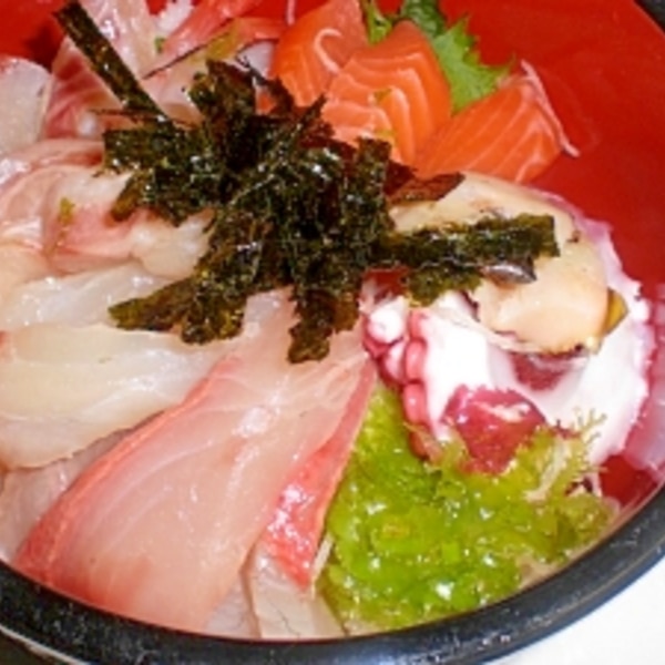 甘めのたれがうまい 海鮮丼 レシピ 作り方 By Kumi Mama 楽天レシピ 甘めのたれがうまい 海鮮丼 レシピ 作り方 By Kumi Mama 楽天レシピ
