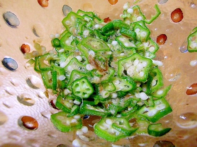 簡単♪おくらのおかか醤油和え
