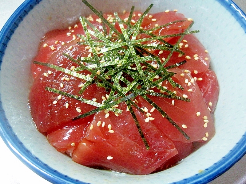 まぐろの漬け丼