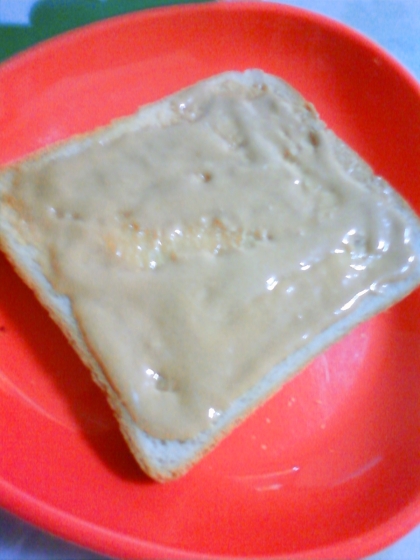 練り練りして蜂蜜きな粉♪トーストした食パンにとっても美味しかったです(*^▽^*)ごちそうさまでした!!