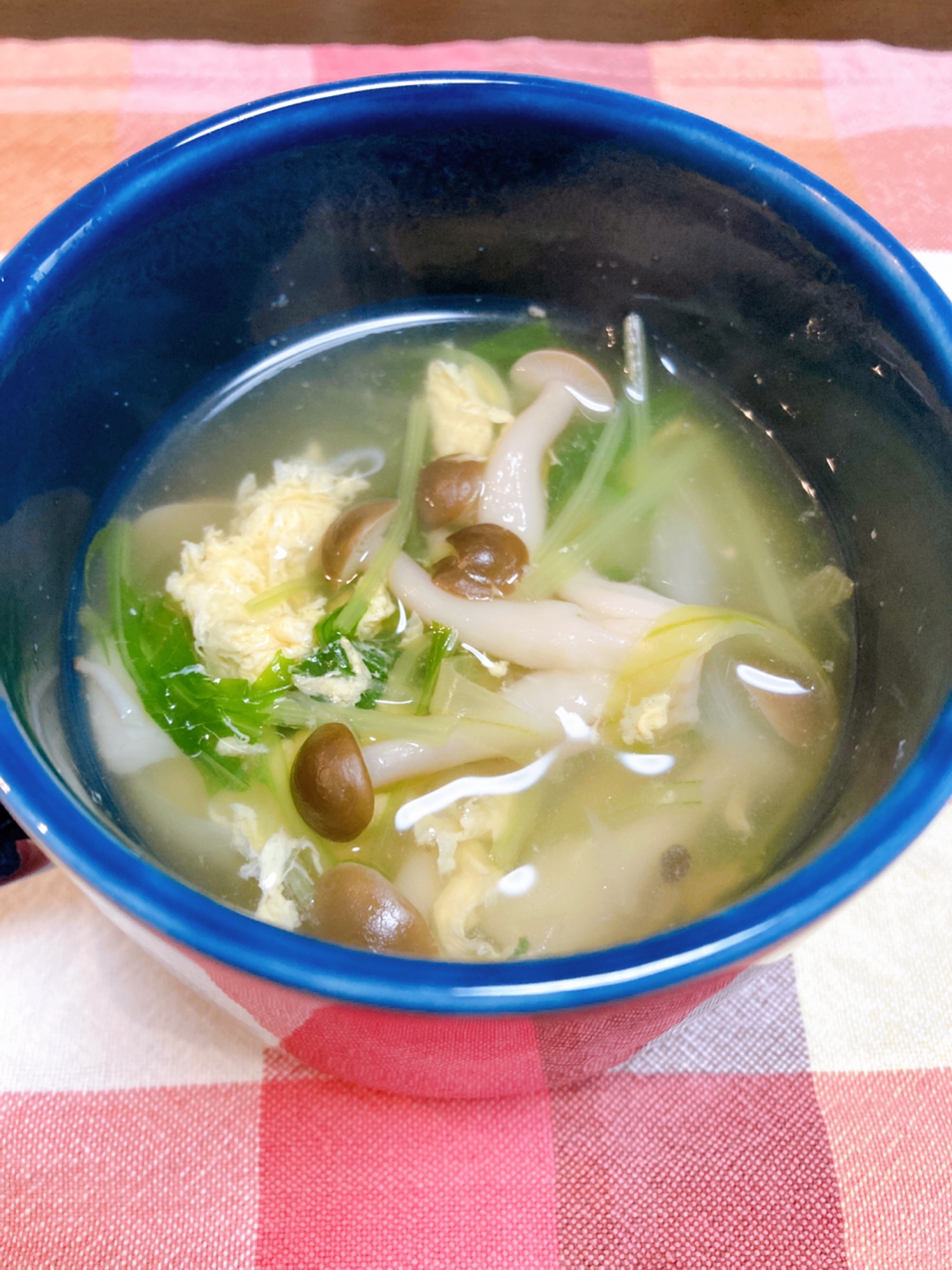 簡単‼野菜たっぷり中華風たまごスープ♡