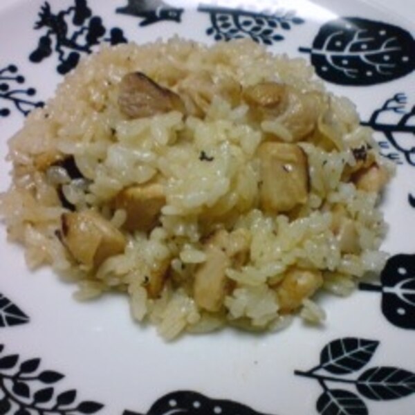 鶏もも肉と鶏がらスープの素の炒飯 レシピ 作り方 By サラ11 楽天レシピ 鶏もも肉と鶏がらスープの素の炒飯 レシピ 作り方 By サラ11 楽天レシピ