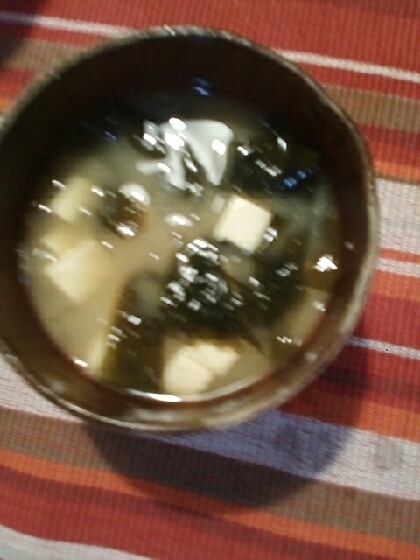 玉ねぎと豆腐とわかめの味噌汁☆