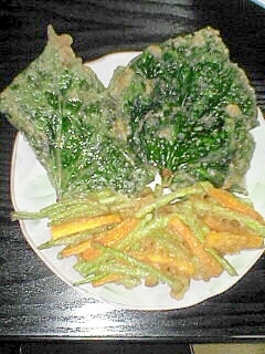 収穫したさつま芋のツルと葉 天ぷらにしました レシピ 作り方 By Mak7 楽天レシピ 収穫したさつま芋のツルと葉 天ぷらにしました レシピ 作り方 By Mak7 楽天レシピ