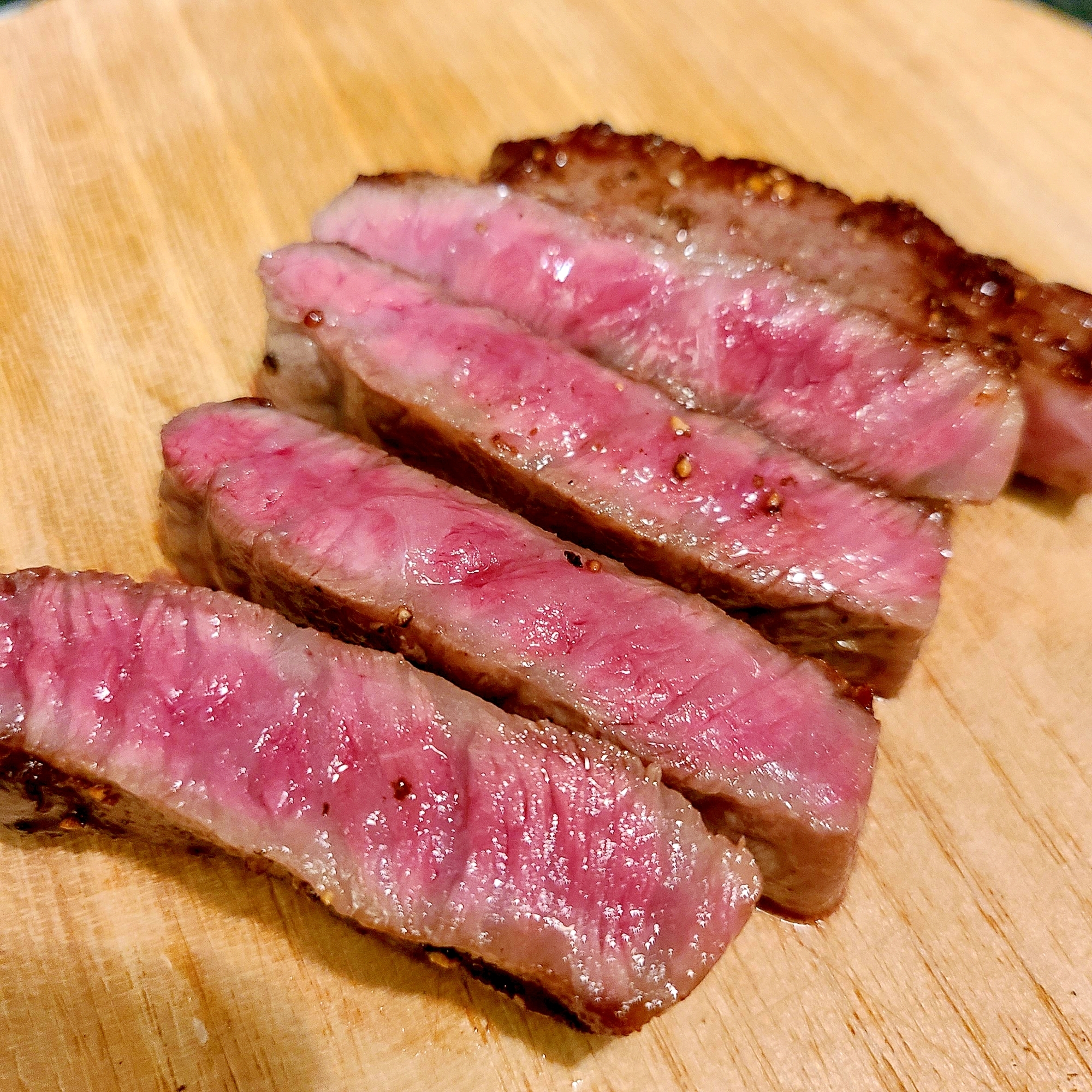 絶妙な焼き加減 牛レアステーキ レシピ 作り方 By 一人暮らしのズボラレシピ 楽天レシピ 絶妙な焼き加減 牛レアステーキ レシピ 作り方 By 一人暮らしのズボラレシピ 楽天レシピ