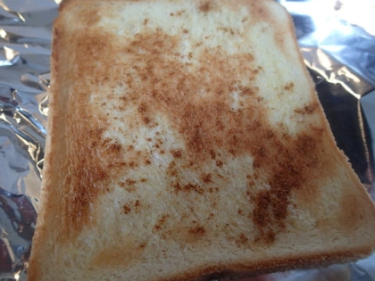 こんばんはぁ❤パパちんの朝食に作ったよ～❤シンプルなカレーの香りのトースト良い良い～❤こういうの大好き❤パパうまごちよん❤