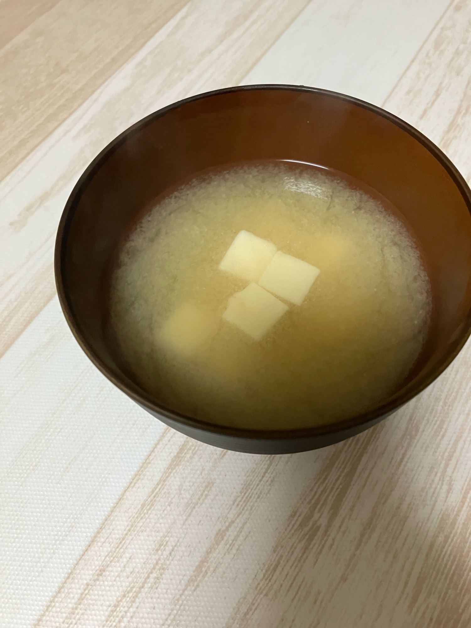 冷凍豆腐で味噌汁★包丁いらず！鍋1つで完結