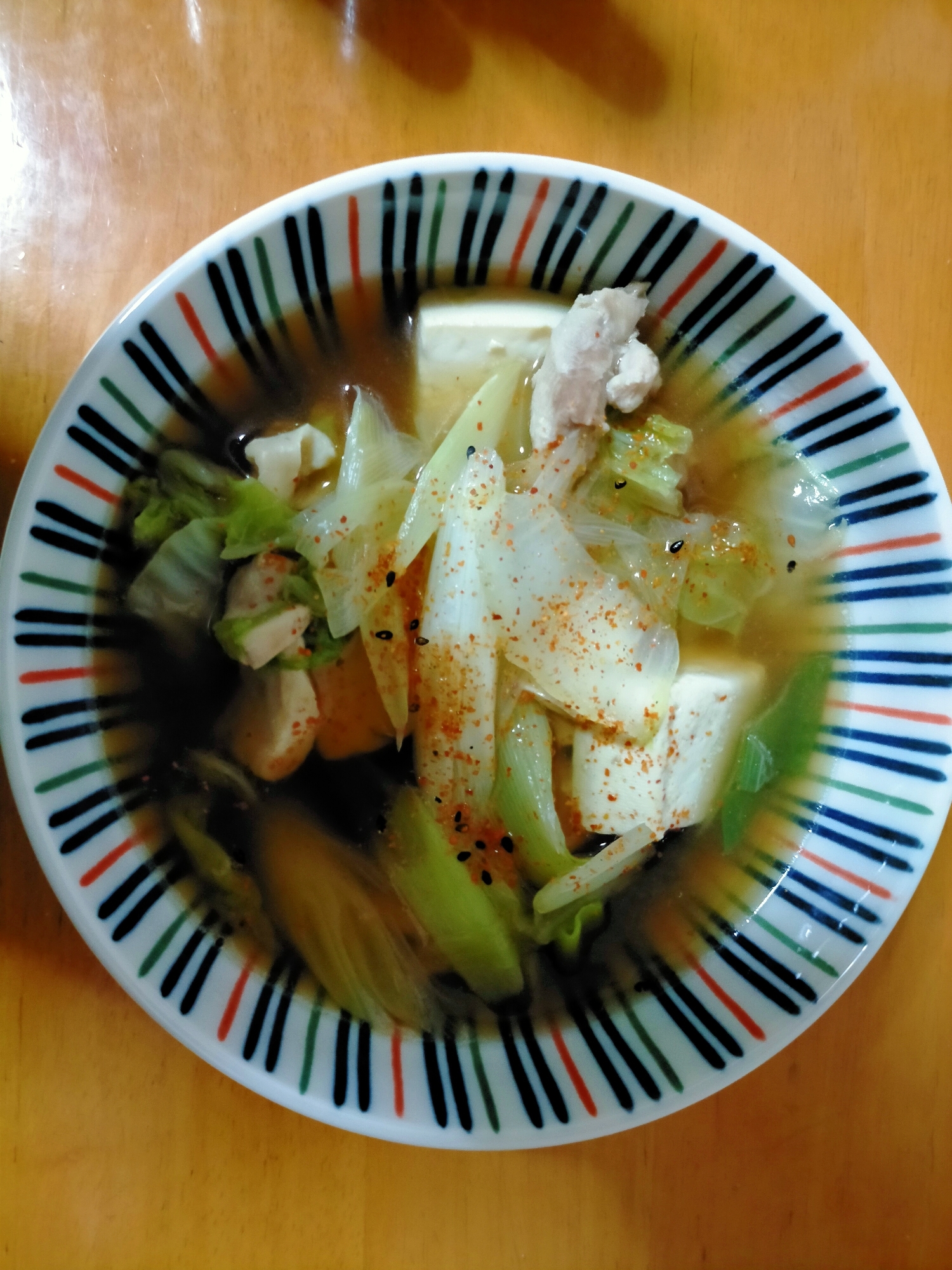 鶏ももと白菜と長ネギのピリ辛汁