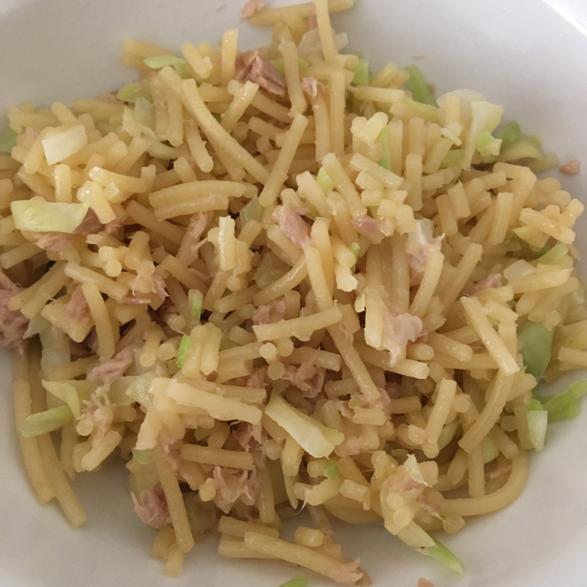 《離乳食完了期》ツナとキャベツの簡単パスタ