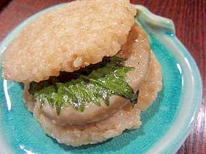 かまぼこライスバーガー