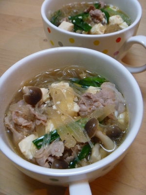豚肉と豆腐の春雨スープ