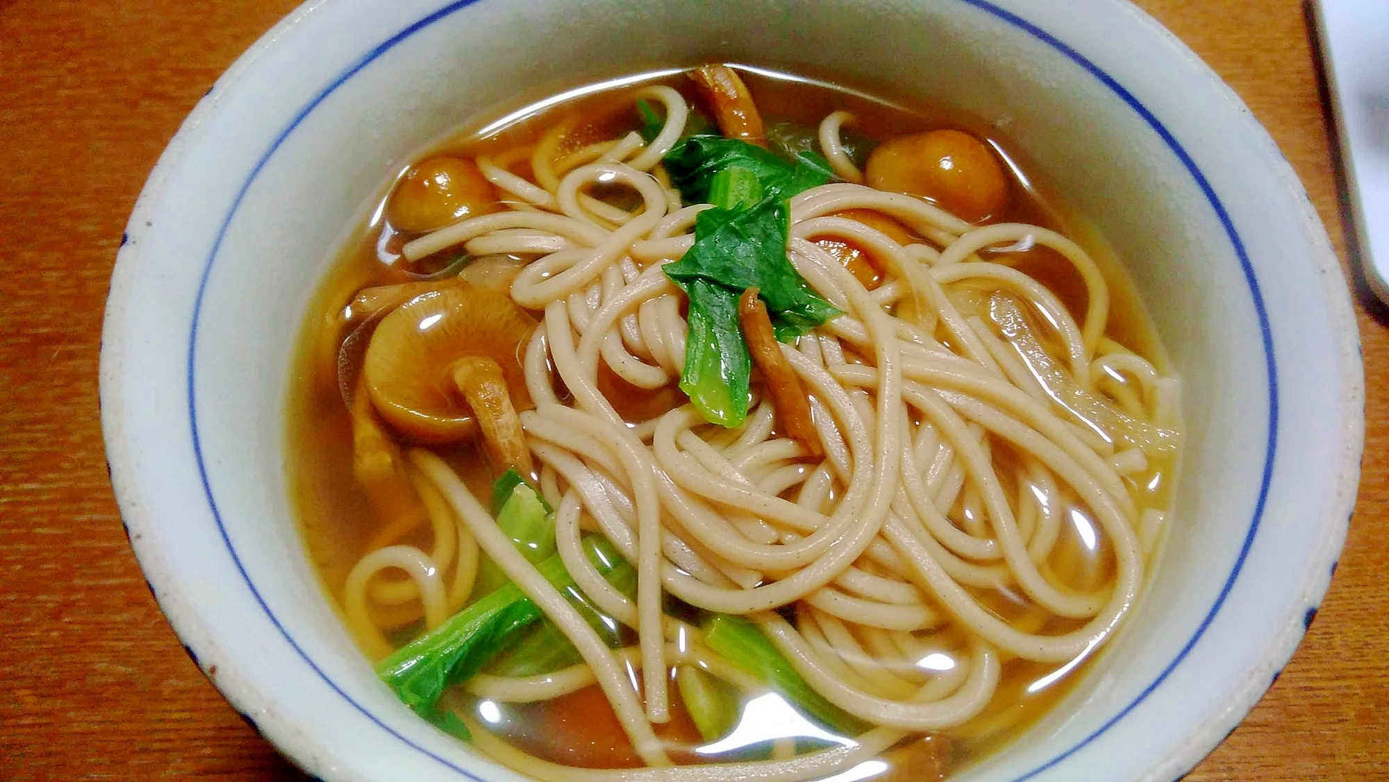 なめこと小松菜のあっさりした蕎麦