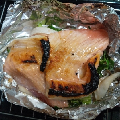 鮭とエリンギとキャベツのホイル焼き