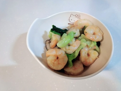 おうち中華♡しょうが香る♡エビとチンゲン菜の塩炒め