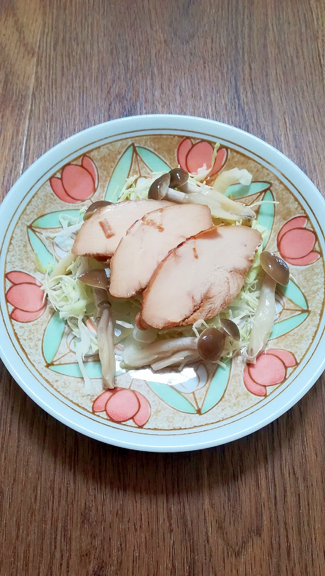 ヘルシー☆キャベツとしめじとサラダチキンのサラダ