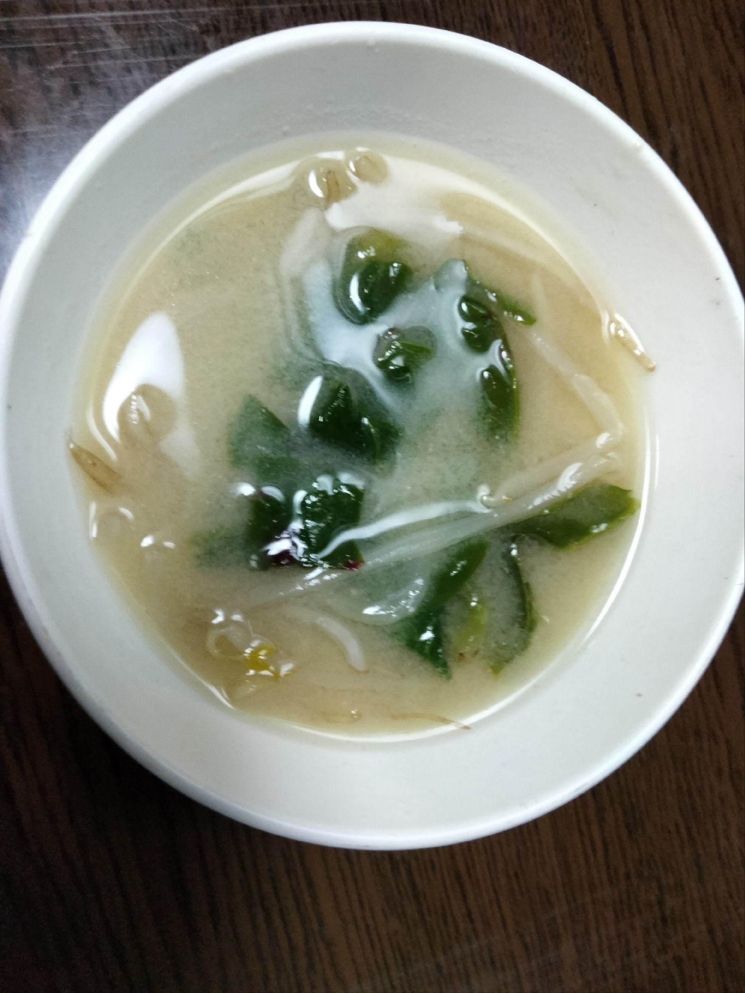 つるむらさきともやしの味噌汁