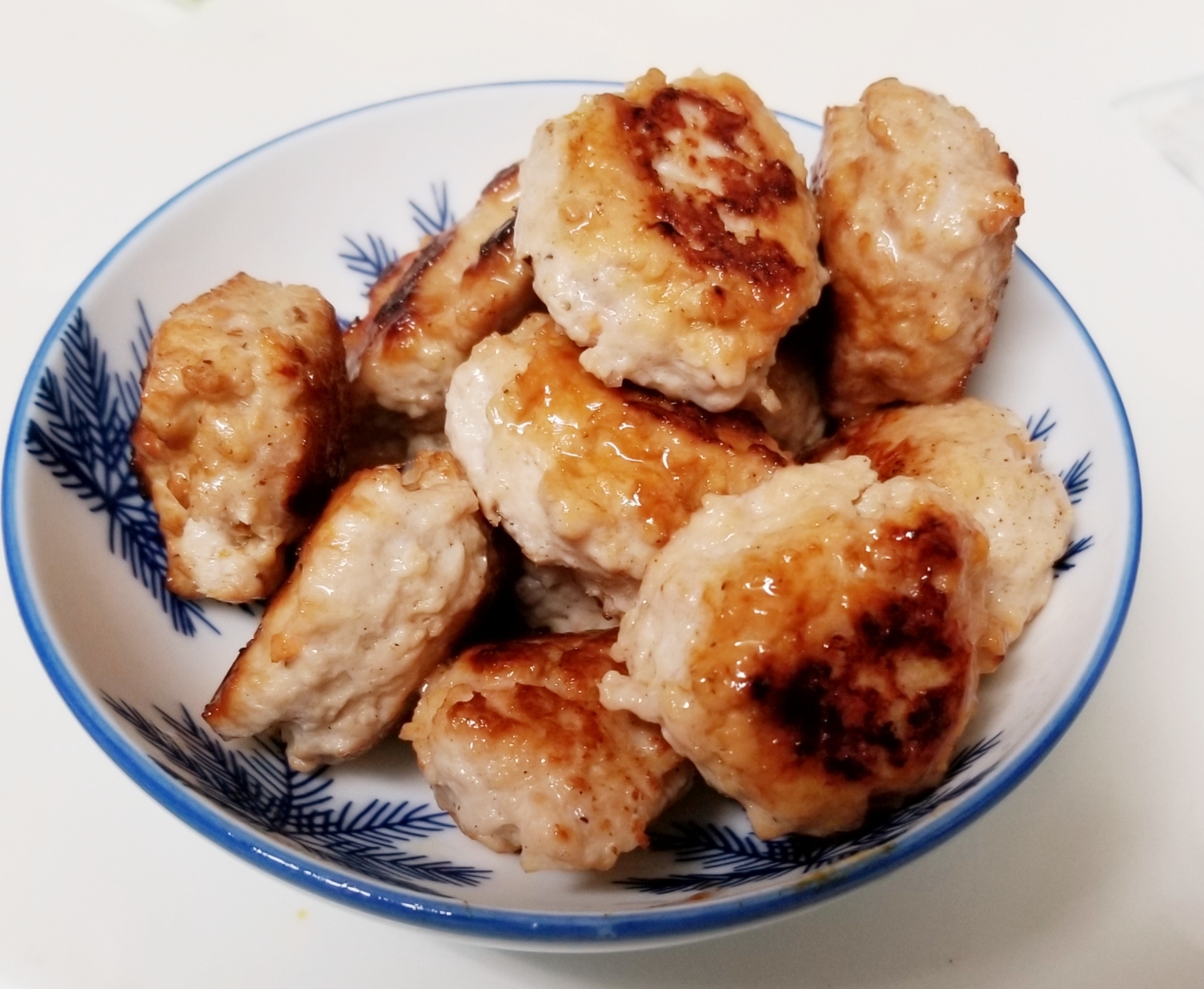 かぼすの鶏肉だんご焼き