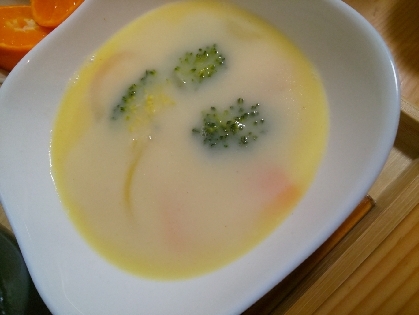 白菜と人参とベーコンのクリームスープ