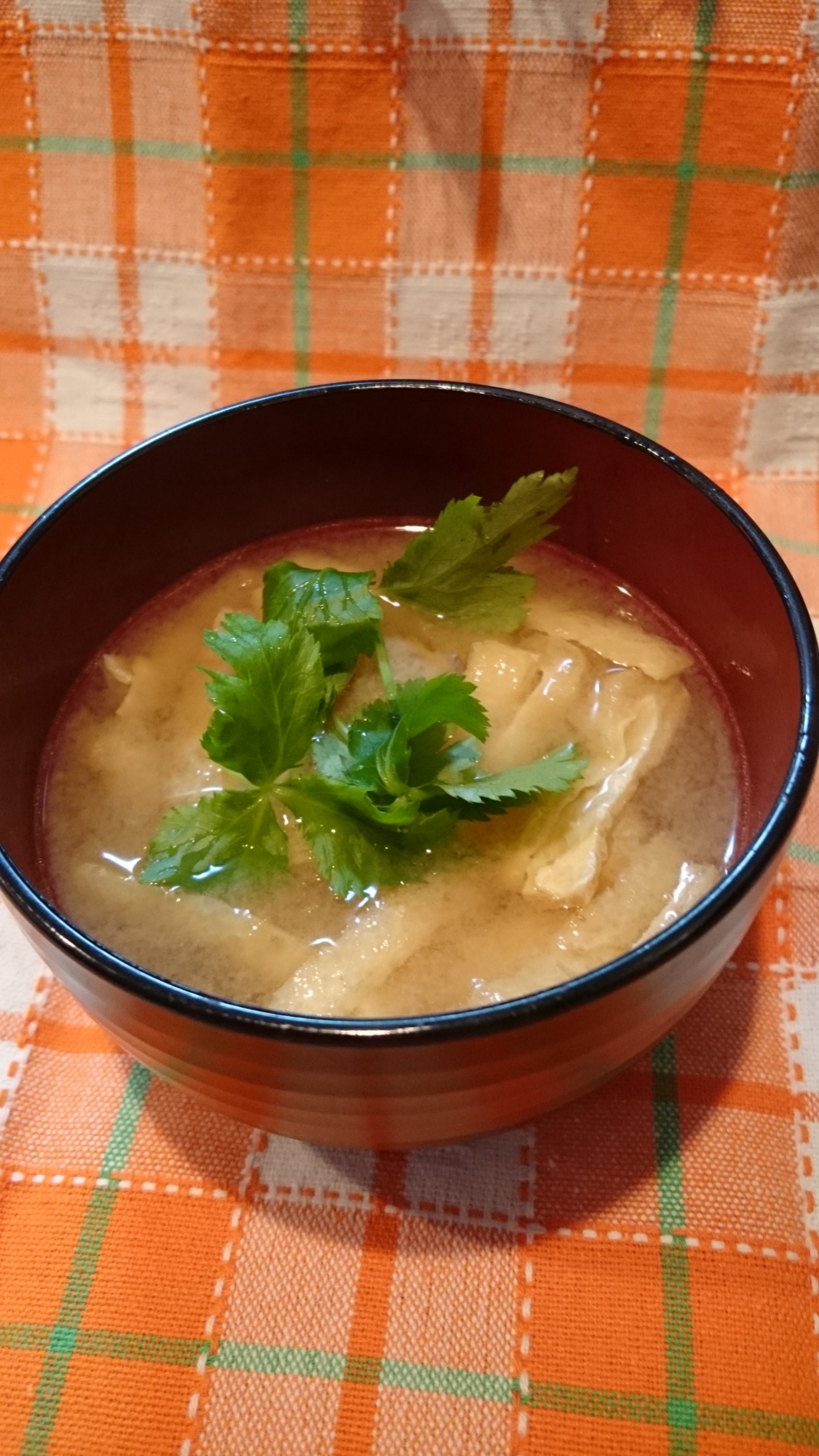 三つ葉の香り♪油揚げのお味噌汁♡