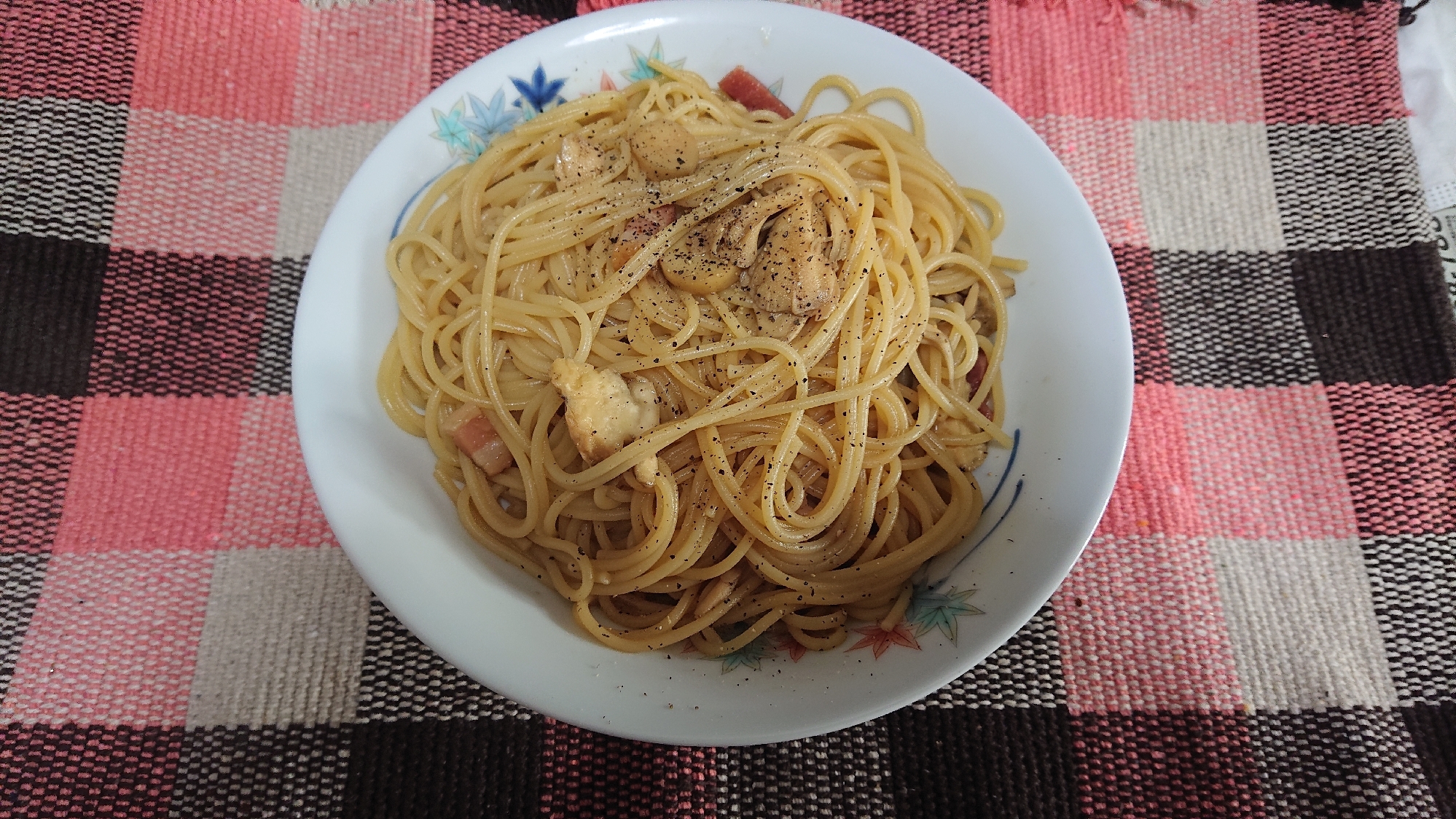 エリンギとマイタケのバター醤油パスタ