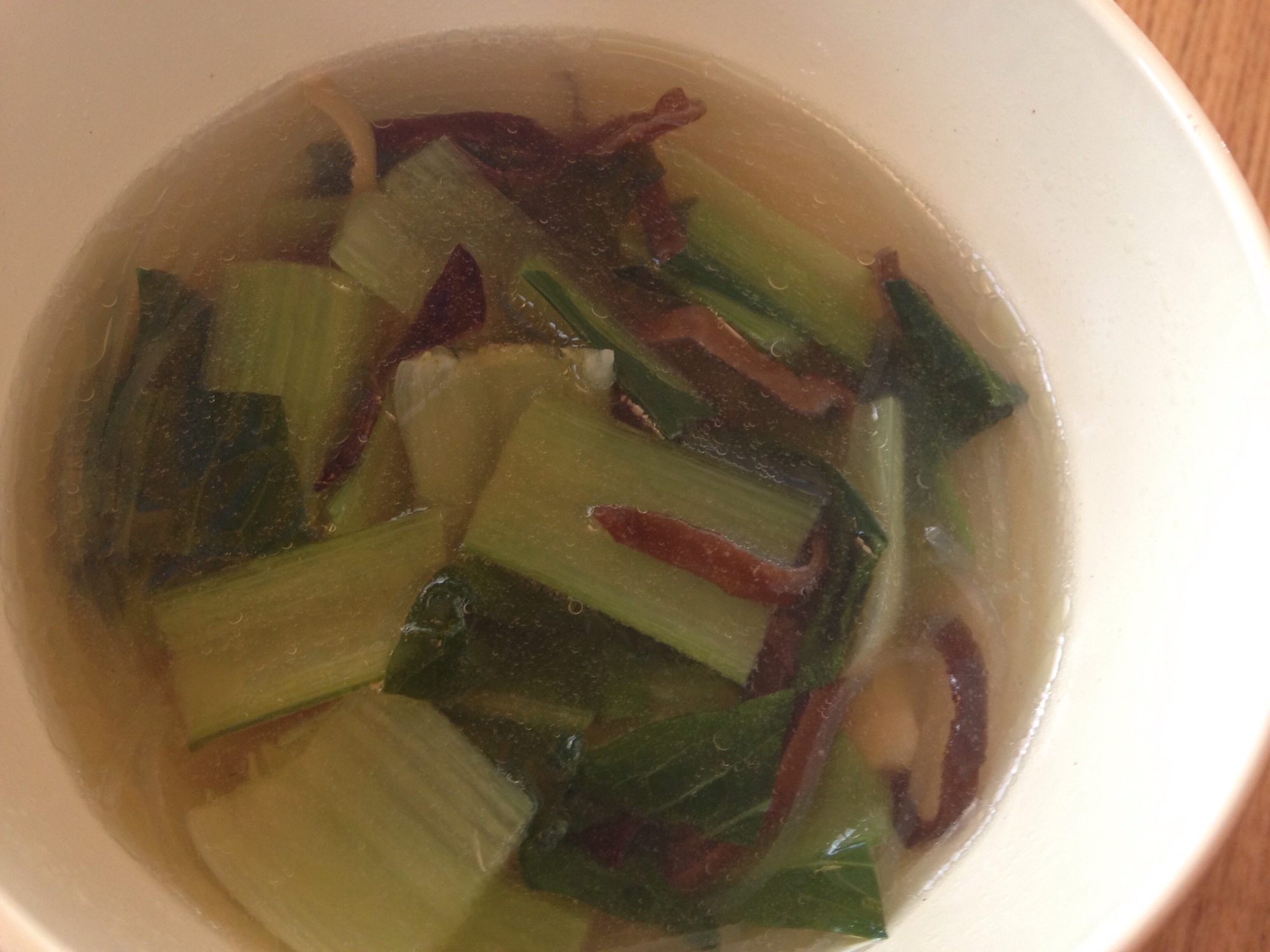 青梗菜とキクラゲと干し貝柱と春雨のスープ