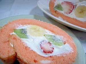 おひなさまの桃色ロールケーキ