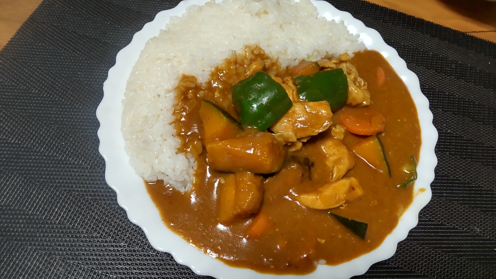 夏野菜たっぷり♡チキンカレー