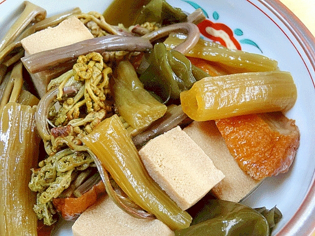 春の山菜☆　「フキとワラビの田舎煮」