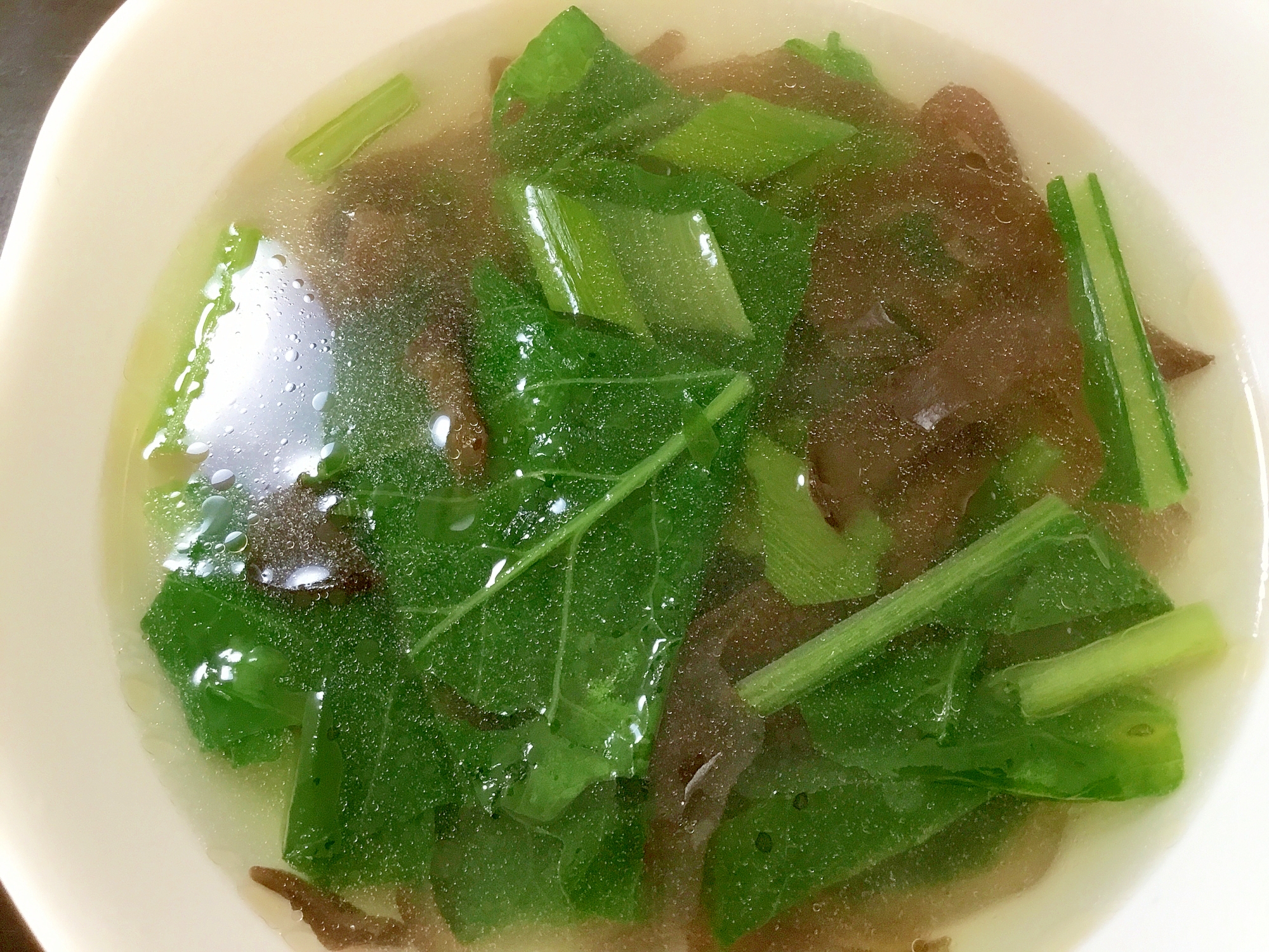 小松菜とキクラゲの中華スープ