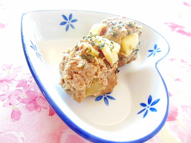 ほわりカレー❤薩摩芋と牛豚ミンチのレンジ団子❤