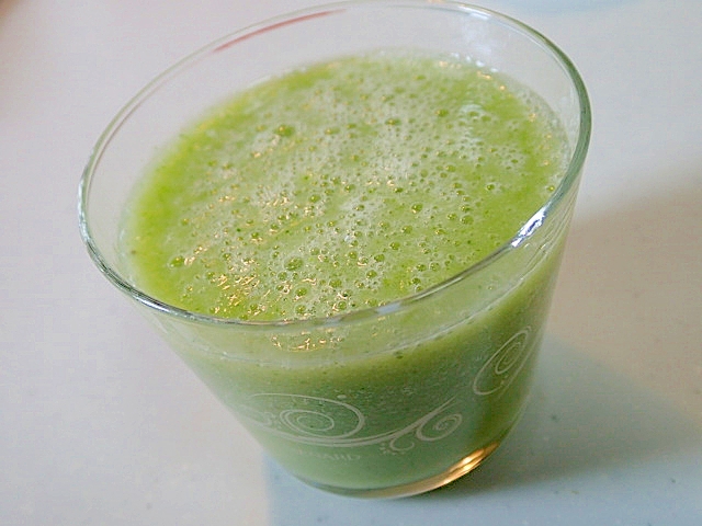 バナナと胡瓜と枝豆の美的スムージー