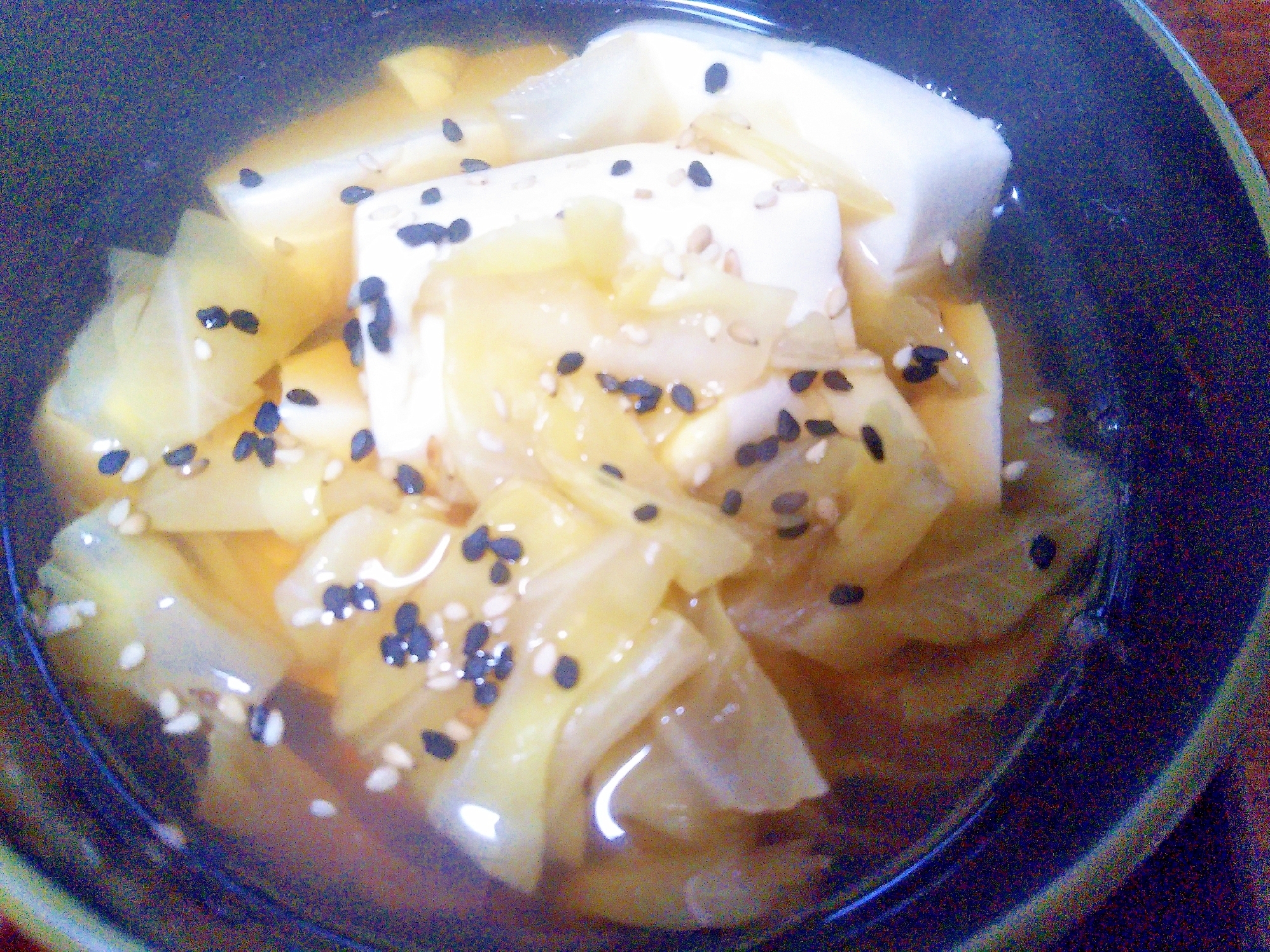 キャベツと豆腐の和風スープ