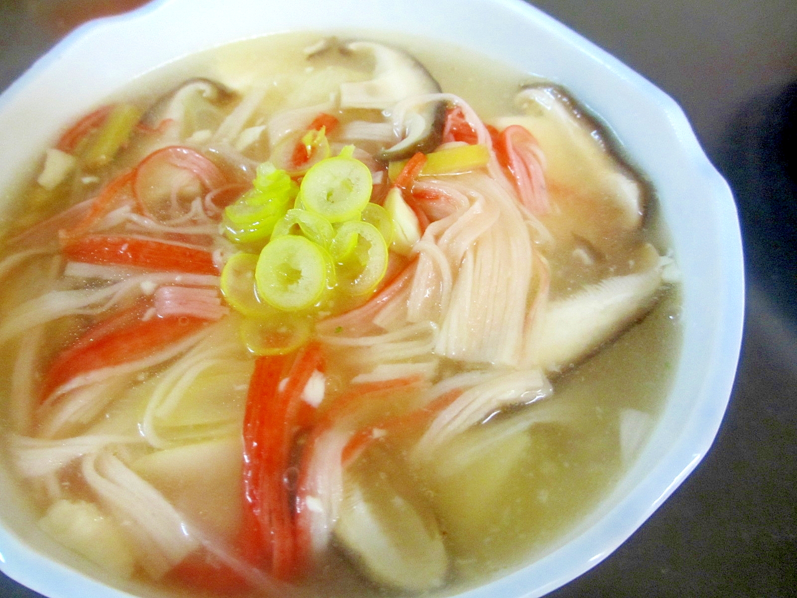豆腐とかにカマの中華スープ