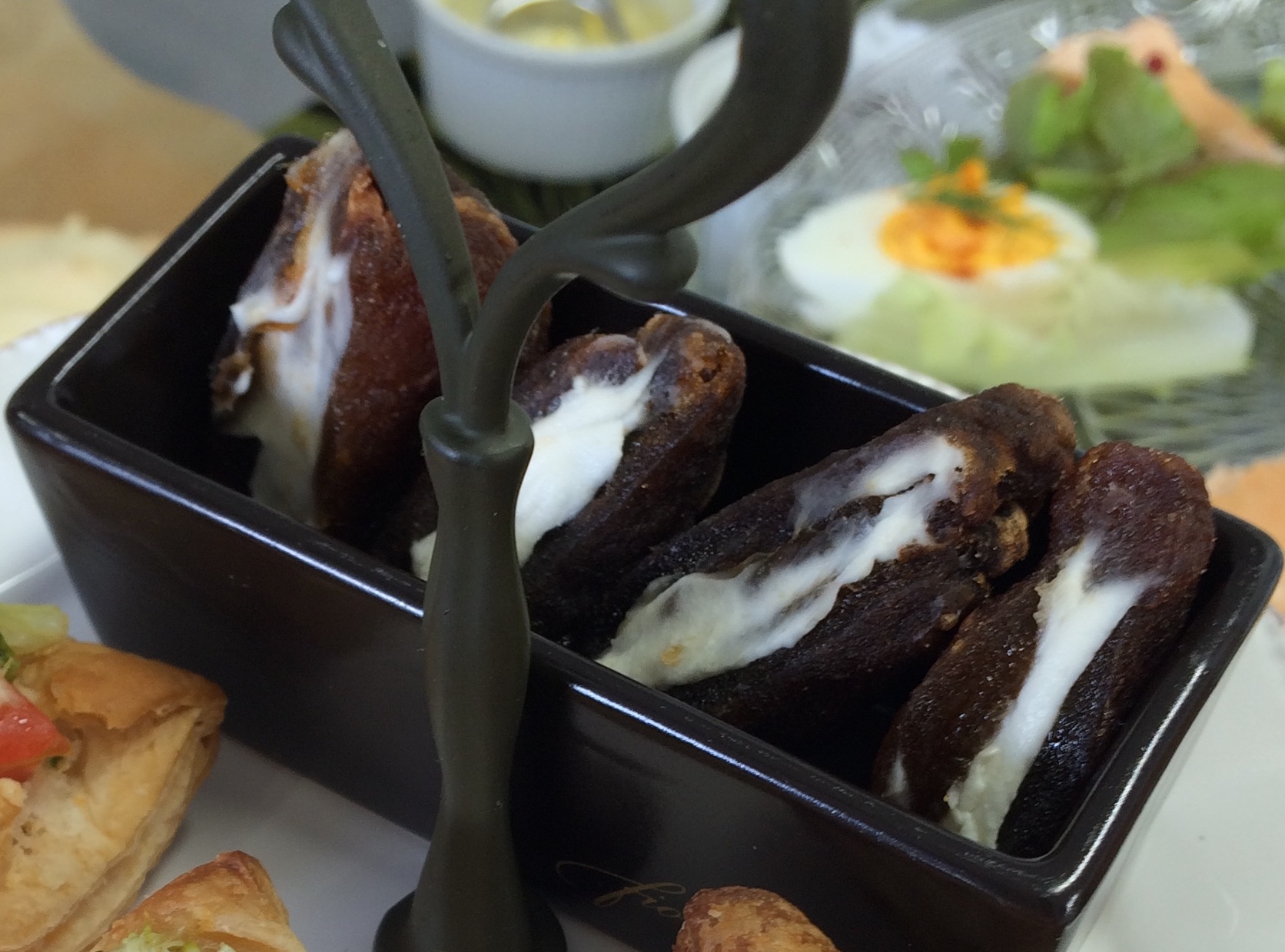 干し柿のクリームチーズサンド