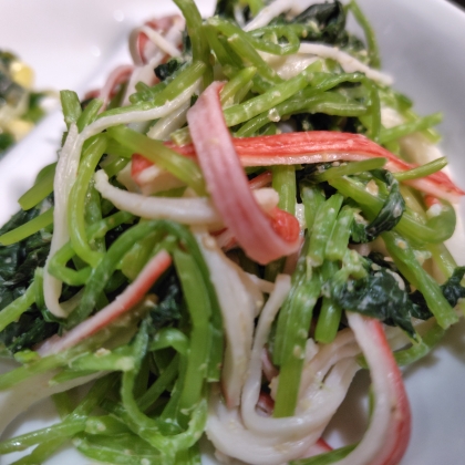 豆苗とカニカマのごま和え⚘⠜*+