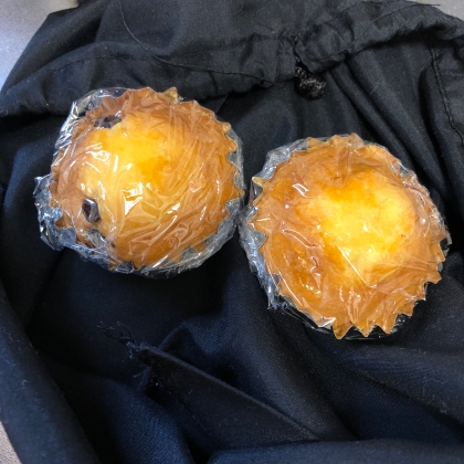チョコスプレーのカップケーキ