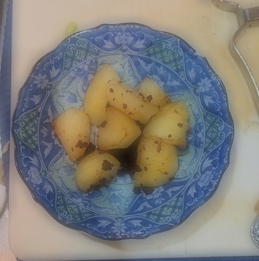 お芋のひき肉和え