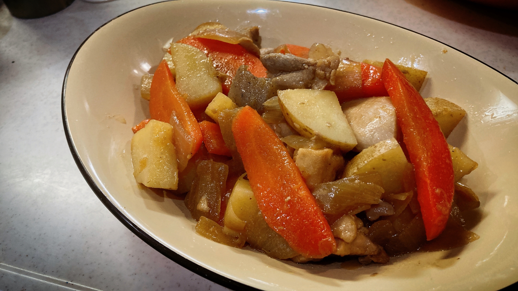 ⭐焼肉のタレで⭐ 新じゃがと鶏肉の甘辛炒め