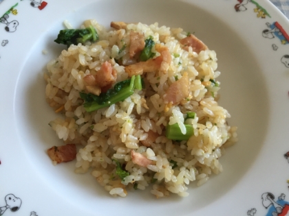 菜の花とベーコンのにんにく醤油チャーハン