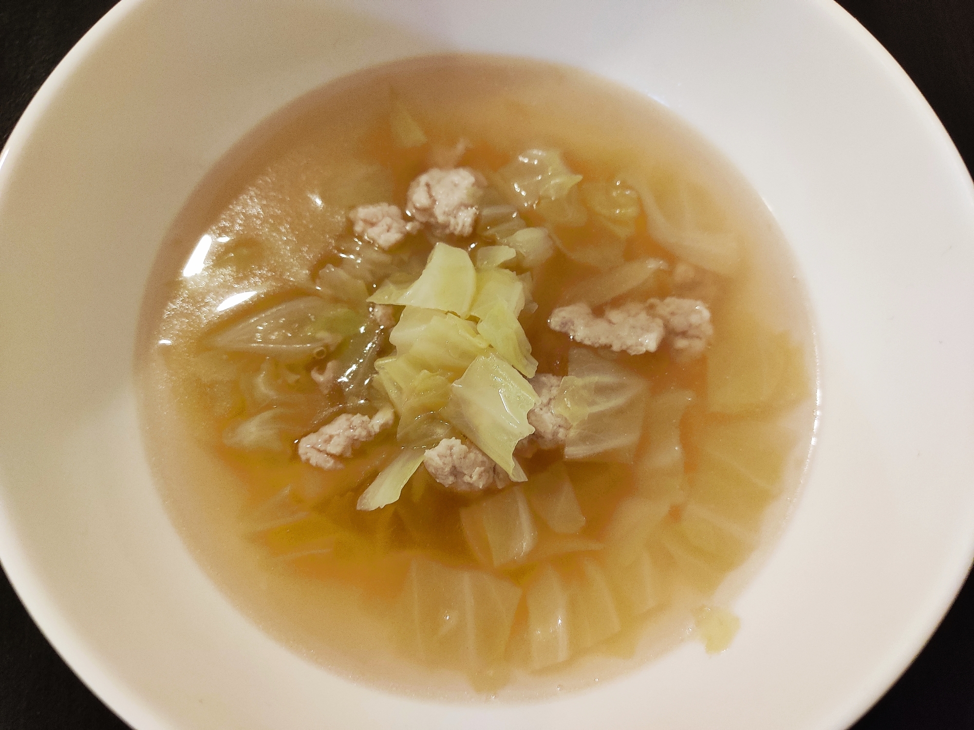 キャベツとひき肉の中華スープ