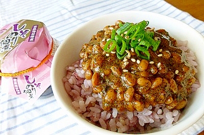 クセになる美味しさ☆納豆＆海苔の佃煮丼♪